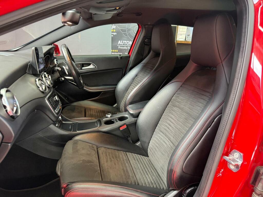 Mercedes-Benz GLA Class Suv White #34