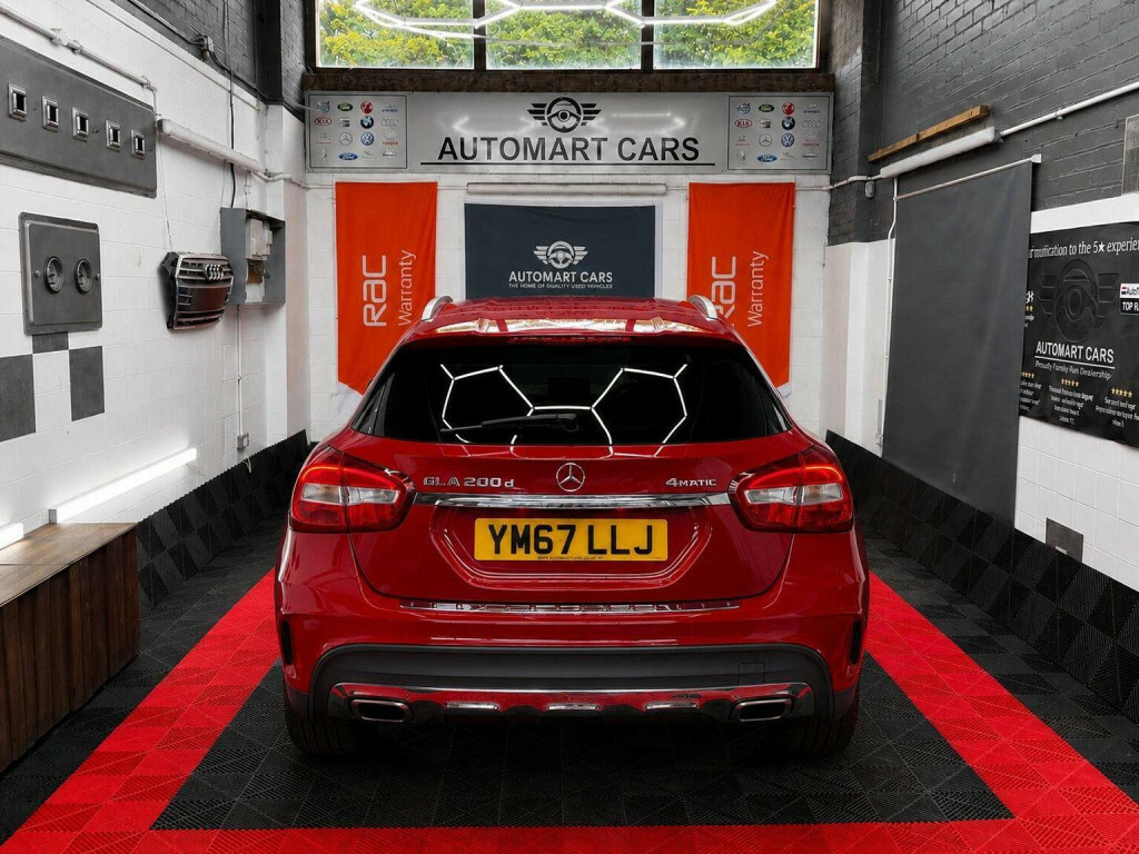 Mercedes-Benz GLA Class Suv White #41