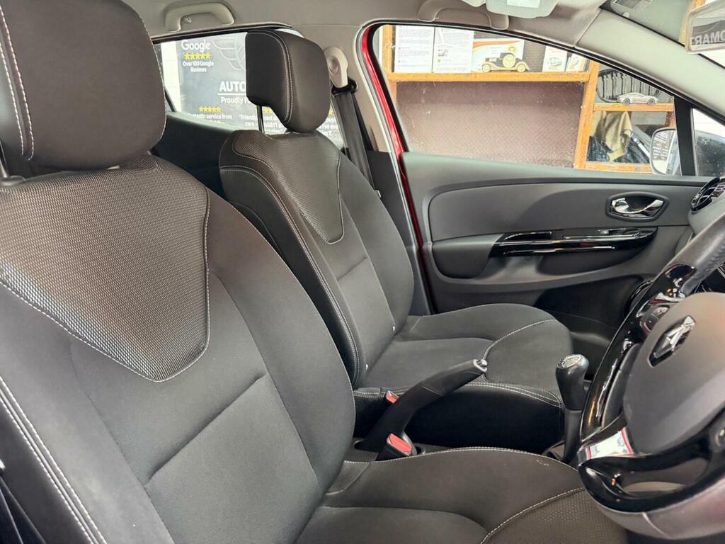 Renault Clio Hatchback Red #9
