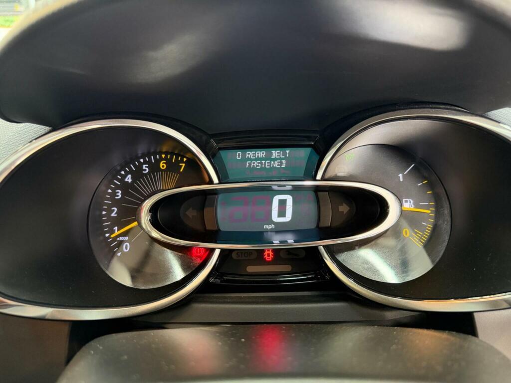 Renault Clio Hatchback Red #19