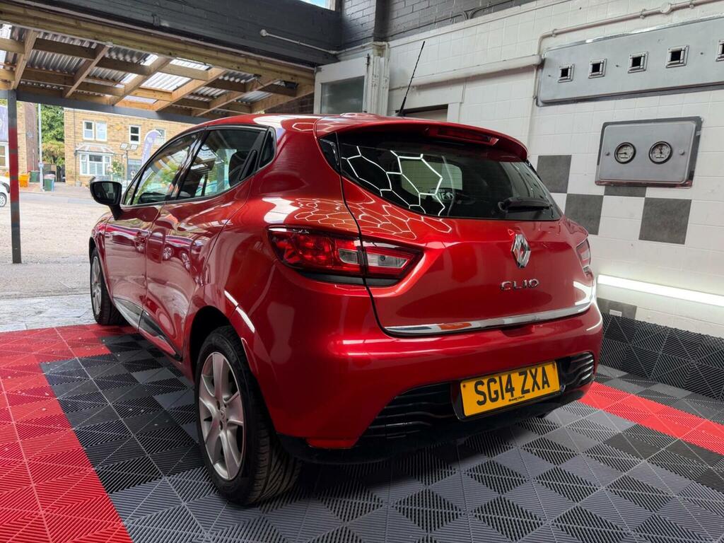 Renault Clio 1.2 16V Dynamique Medianav Euro 5 Red #4