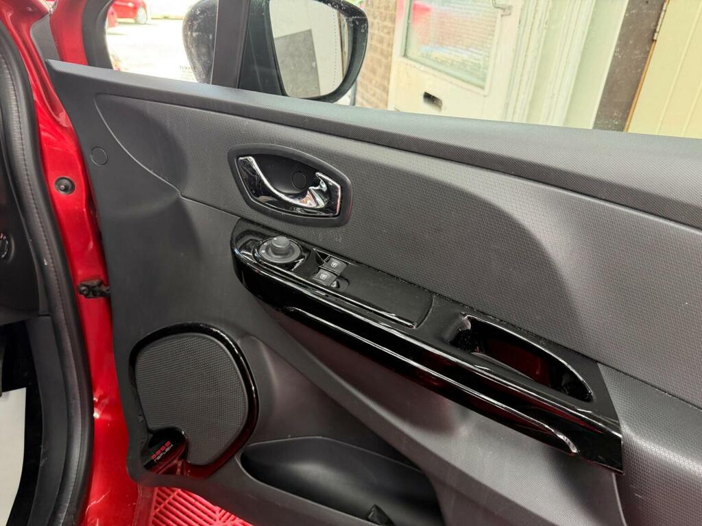 Renault Clio Hatchback Red #14