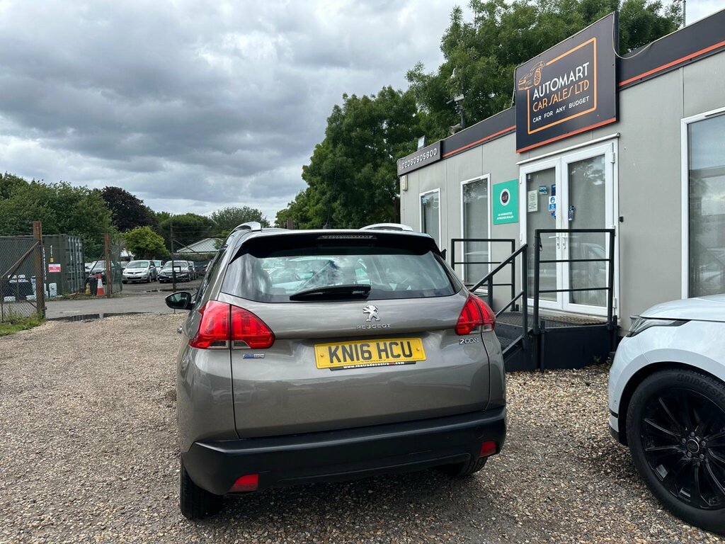 Peugeot 2008 Puretech Active 82 White #20