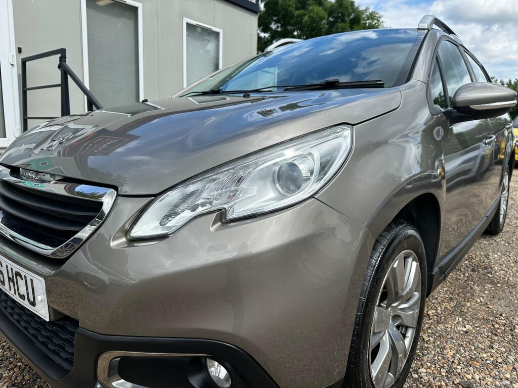 Peugeot 2008 Puretech Active 82 White #9