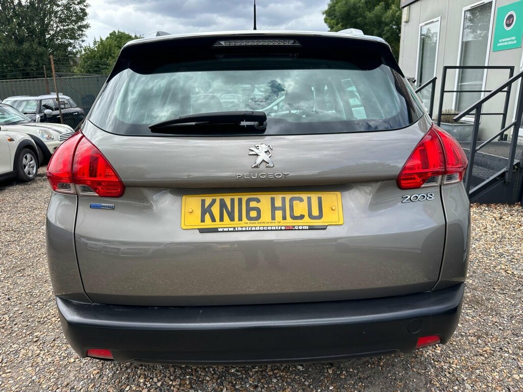 Peugeot 2008 Puretech Active 82 White #22