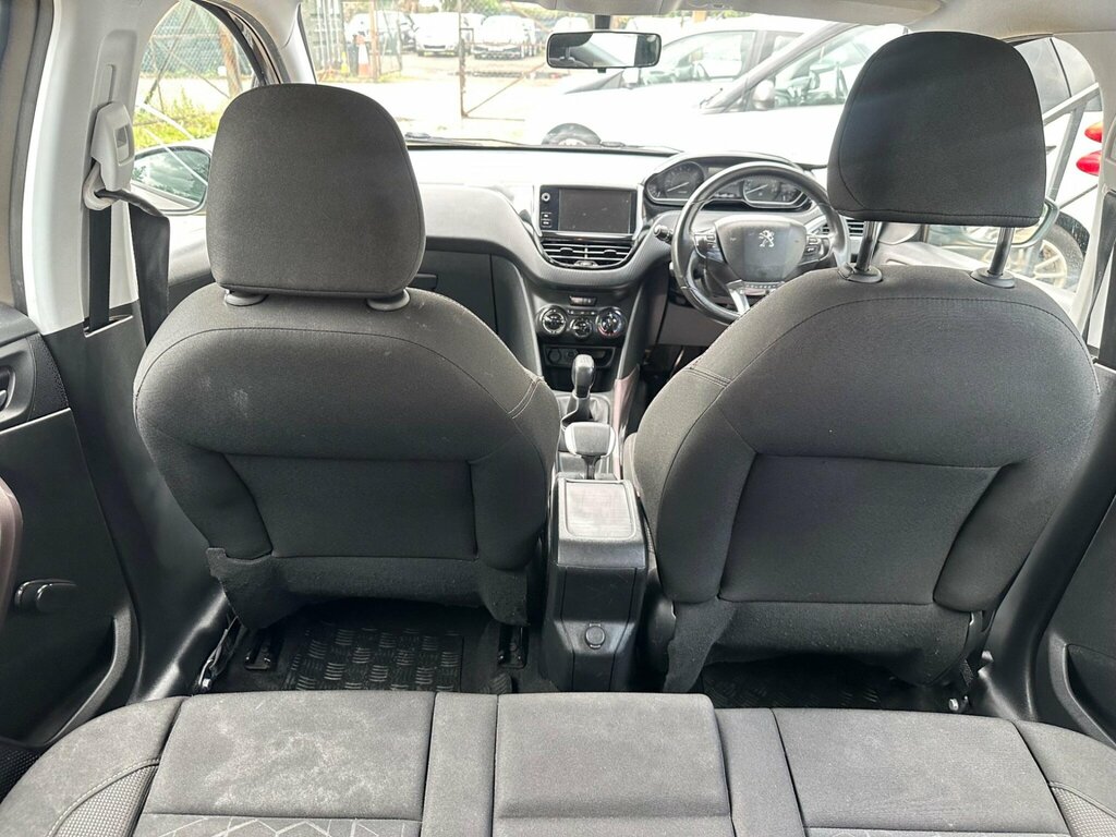 Peugeot 2008 Puretech Active 82 White #50