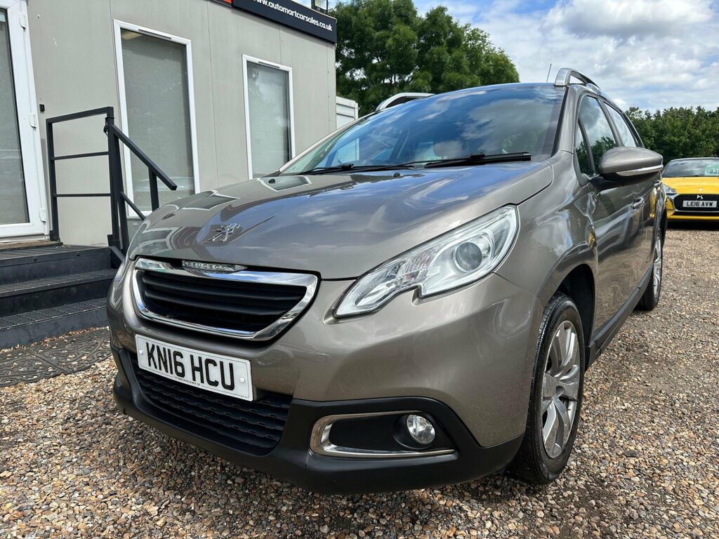 Peugeot 2008 Puretech Active 82 White #8