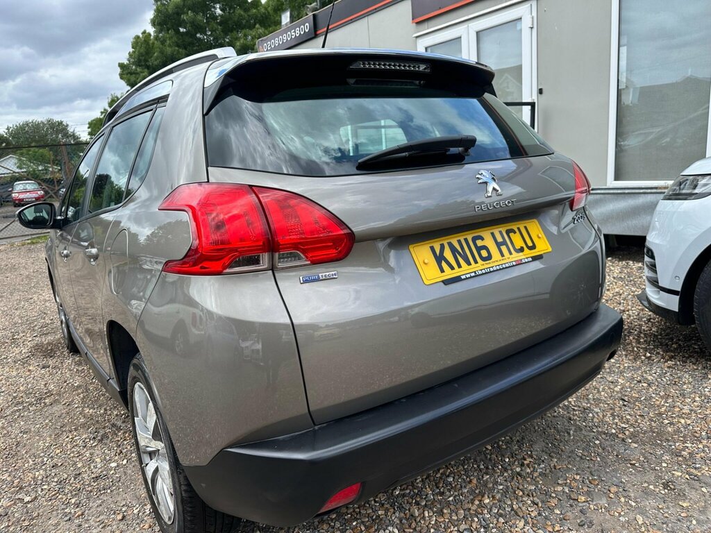 Peugeot 2008 Puretech Active 82 White #18
