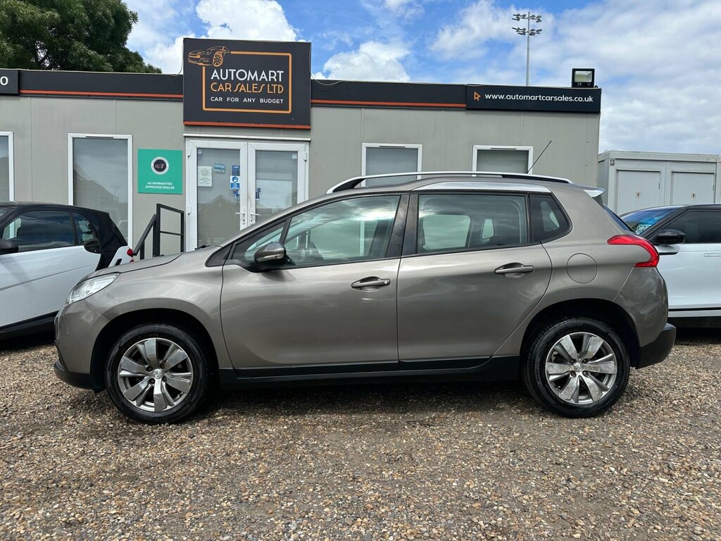 Peugeot 2008 Puretech Active 82 White #16