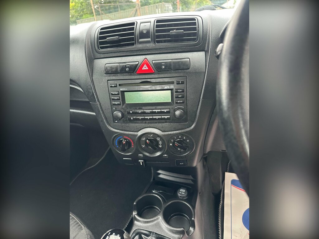 Kia Picanto Halo Ecodynamics Beige #39