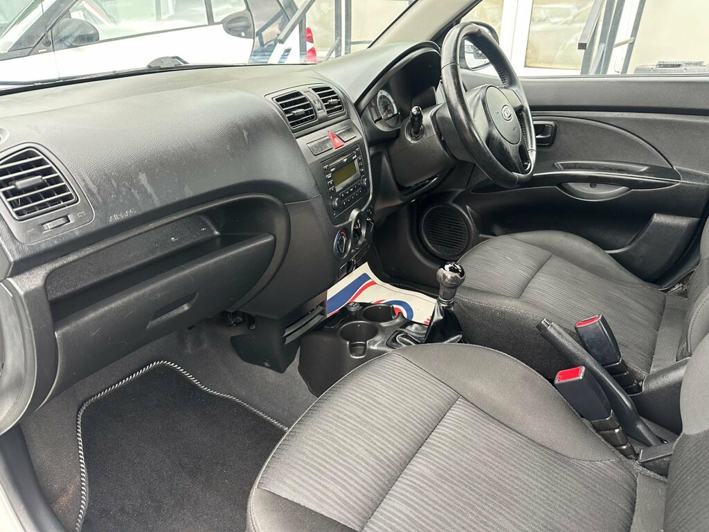 Kia Picanto Halo Ecodynamics Beige #24