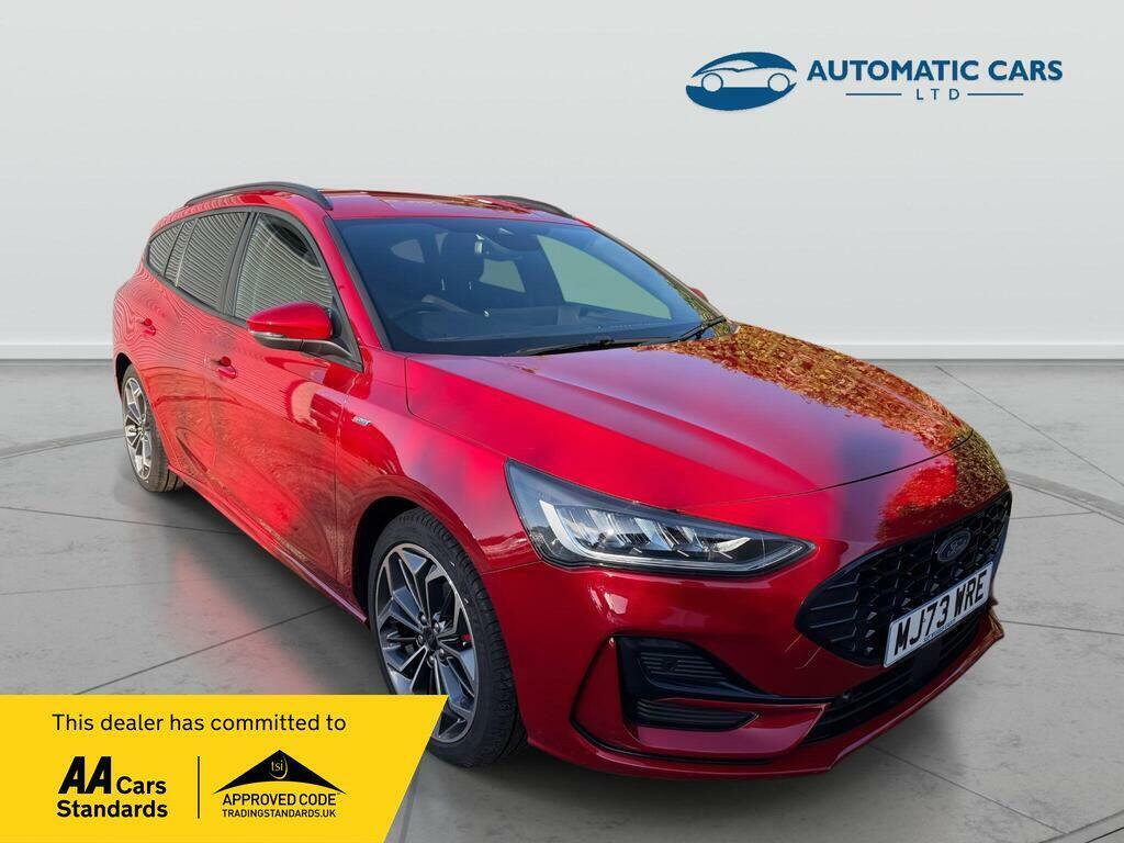 Ford Focus St-line X Mhev Red