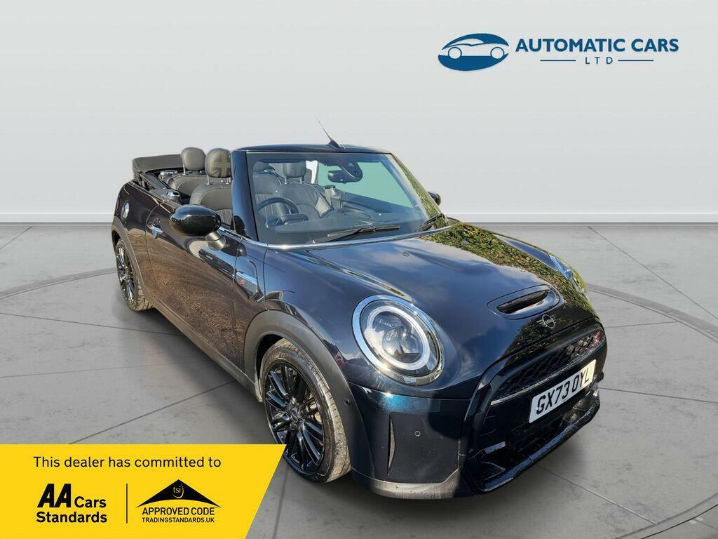 Mini Convertible Cooper S Exclusive Blue
