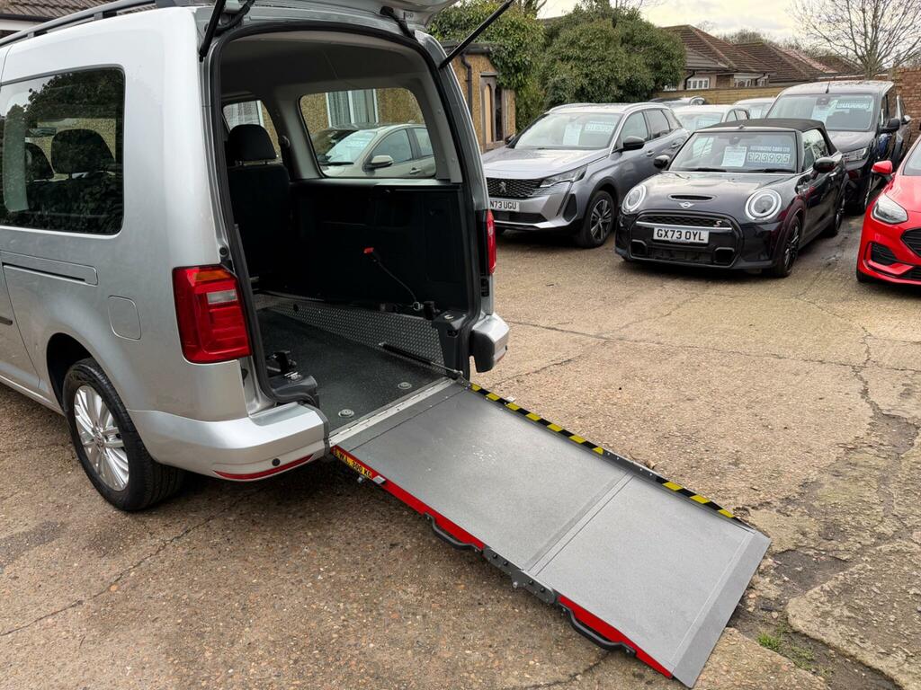 Volkswagen Caddy Maxi Life C20 Life Tdi Wheel Chair Aadapted Silver #3