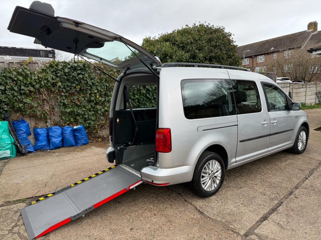 Volkswagen Caddy Maxi Life C20 Life Tdi Wheel Chair Aadapted Silver #2