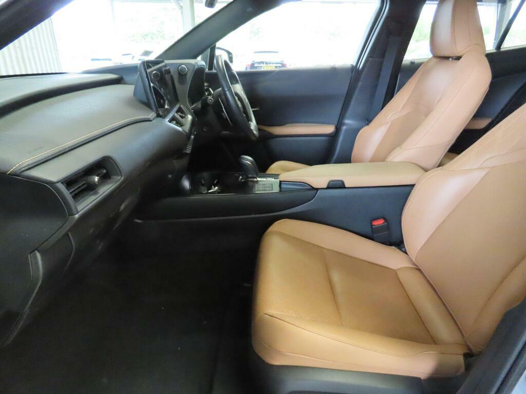 Lexus UX 300E 150Kw 72.8 Kwh E-cvt Black #9