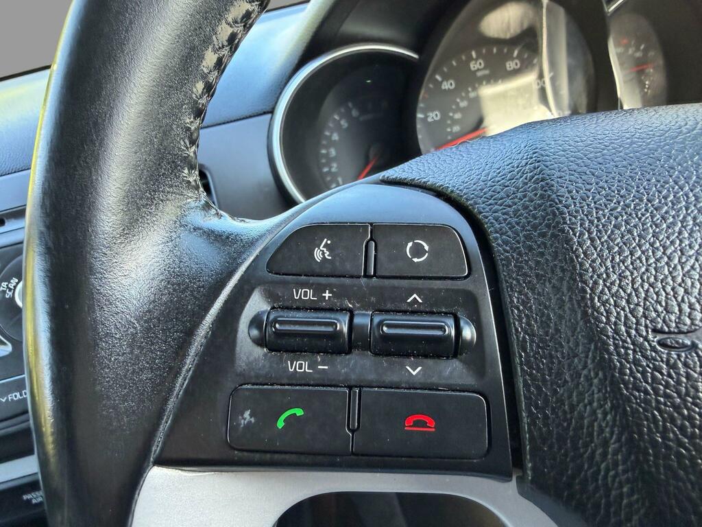 Kia Picanto 1.0 1 White #19