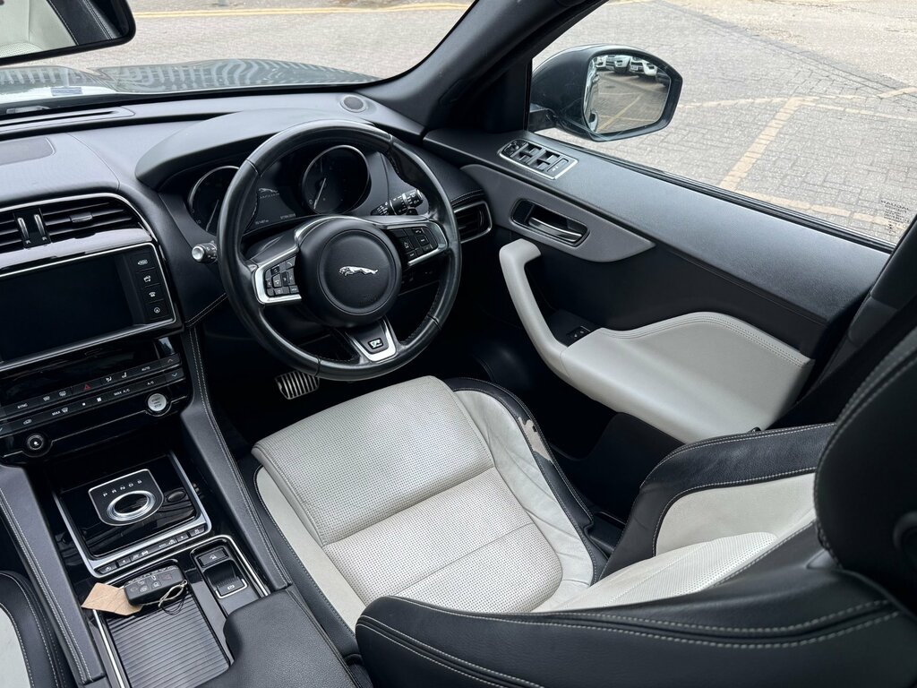 Jaguar F-Pace 2.0 D180 R-sport Suv Awd Euro 6 S LA16GJJ Grey #6