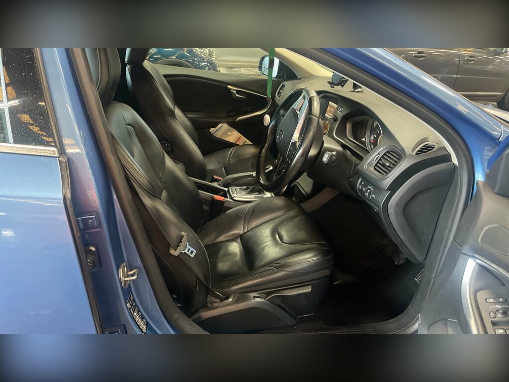 Volvo V40 1.6 D2 Se Lux Hatchback Powershift Euro Blue #3