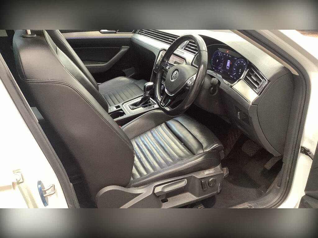 Volkswagen Passat 1.4 Tsi Gte Advance Estate Plug-in Hybr White #3
