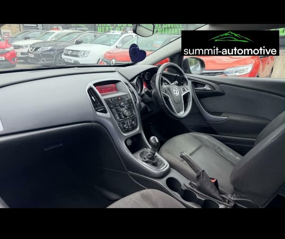 Vauxhall Astra GTC Gtc Limited Edition Ss White #14