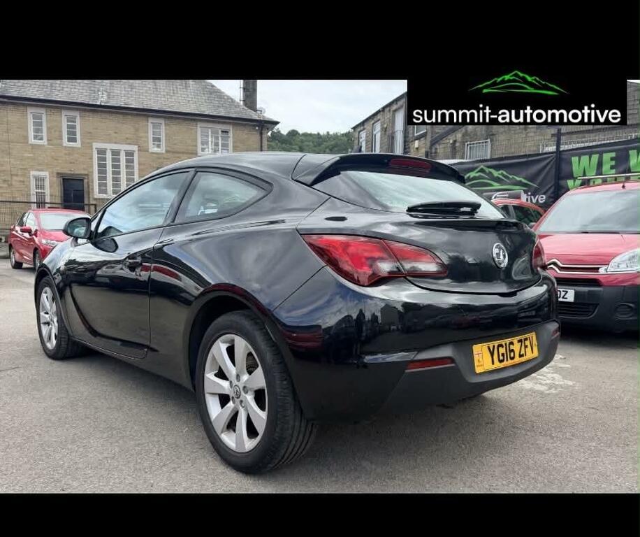 Vauxhall Astra GTC Sport Black #3