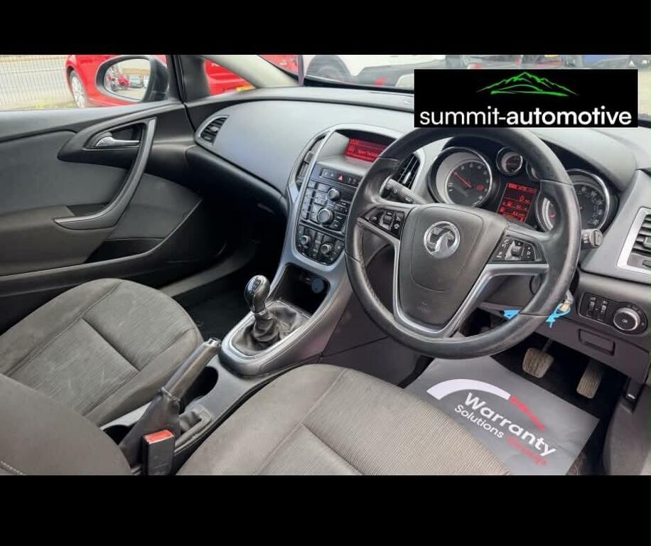 Vauxhall Astra GTC Sport Black #2