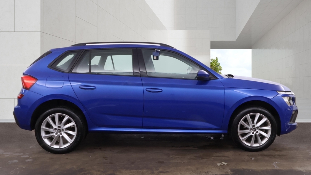 Skoda Kamiq 1.0 Se Edition Tsi BT25VGL Blue #2