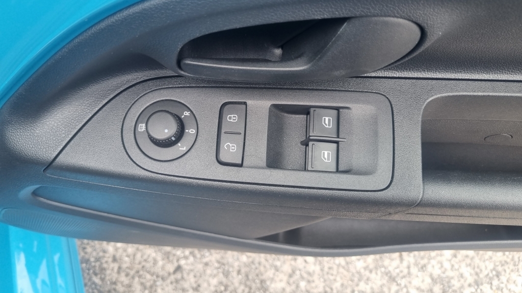 Volkswagen e-Up E-up Black #20