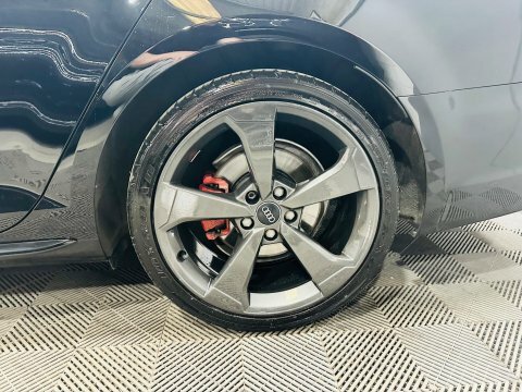 Audi A4 1.4 Tfsi Black Black #3