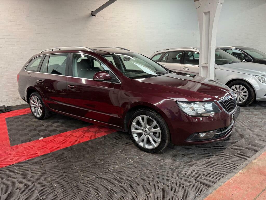 Skoda Superb 2.0 Tdi Se Euro 5 S S Red #4