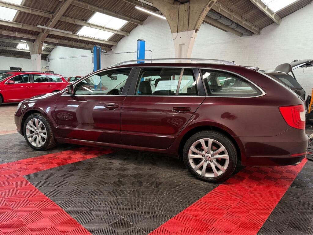 Skoda Superb 2.0 Tdi Se Euro 5 S S Red #5