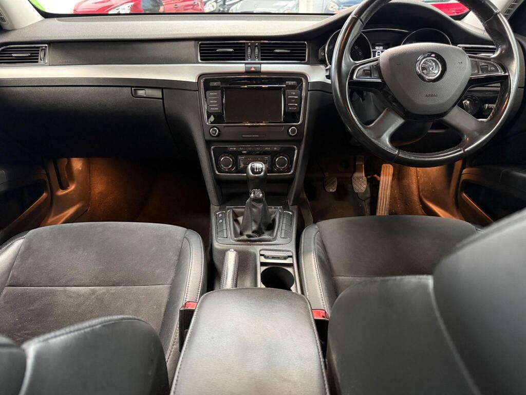 Skoda Superb 2.0 Tdi Se Euro 5 S S Red #6