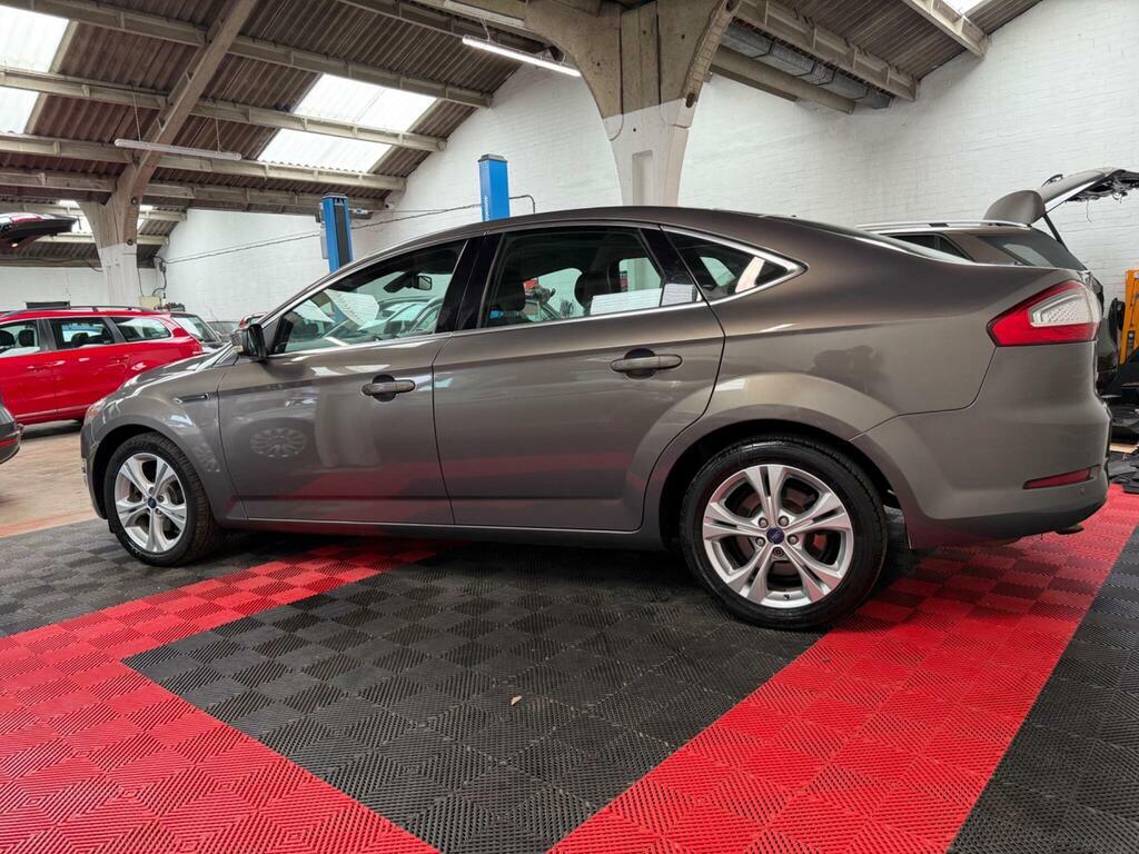 Ford Mondeo 1.6T Ecoboost Titanium Euro 5 Brown #4
