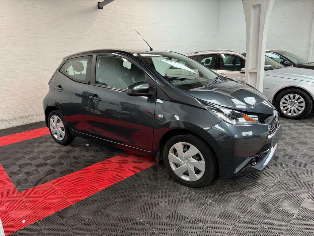 Toyota Aygo 1.0 Vvt-i X-play Euro 6 Grey #4