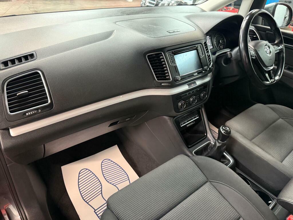 Volkswagen Sharan #11