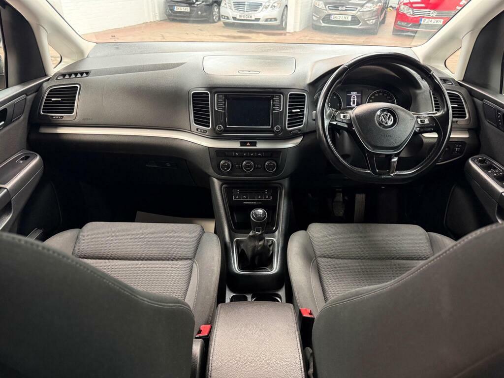 Volkswagen Sharan #8