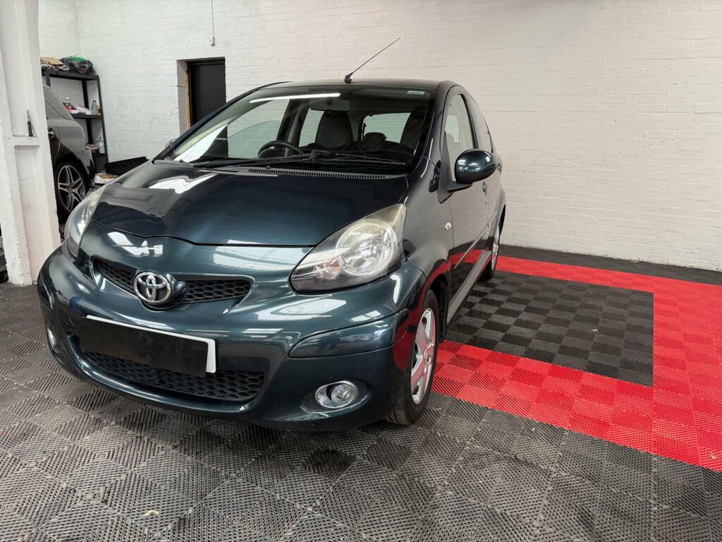 Toyota Aygo 1.0 Vvt-i Ice Euro 5 Green #3