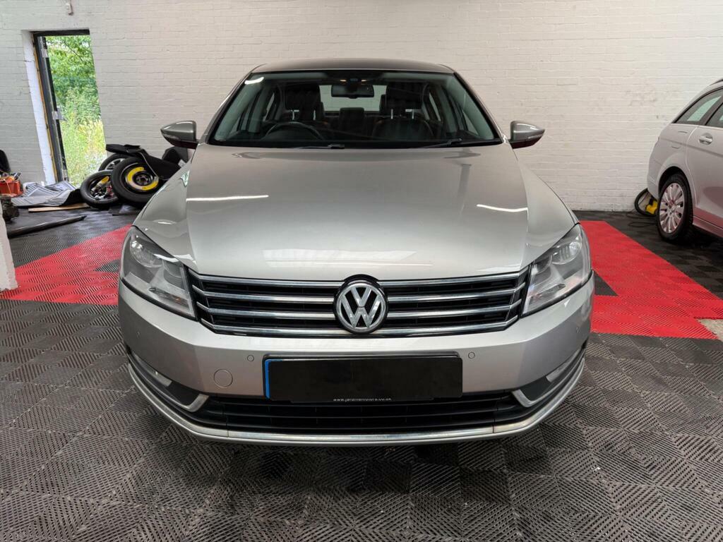 Volkswagen Passat 2.0 Tdi Bluemotion Tech Executive Euro 5 S S Silver #2