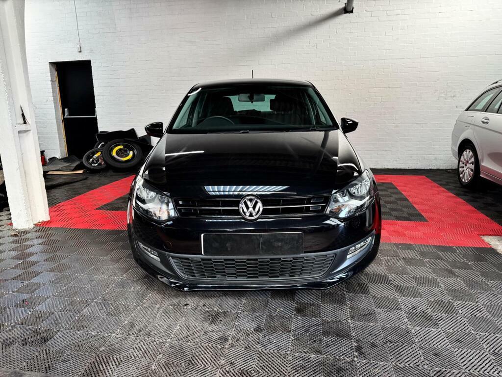 Volkswagen Polo Hatchback White #1
