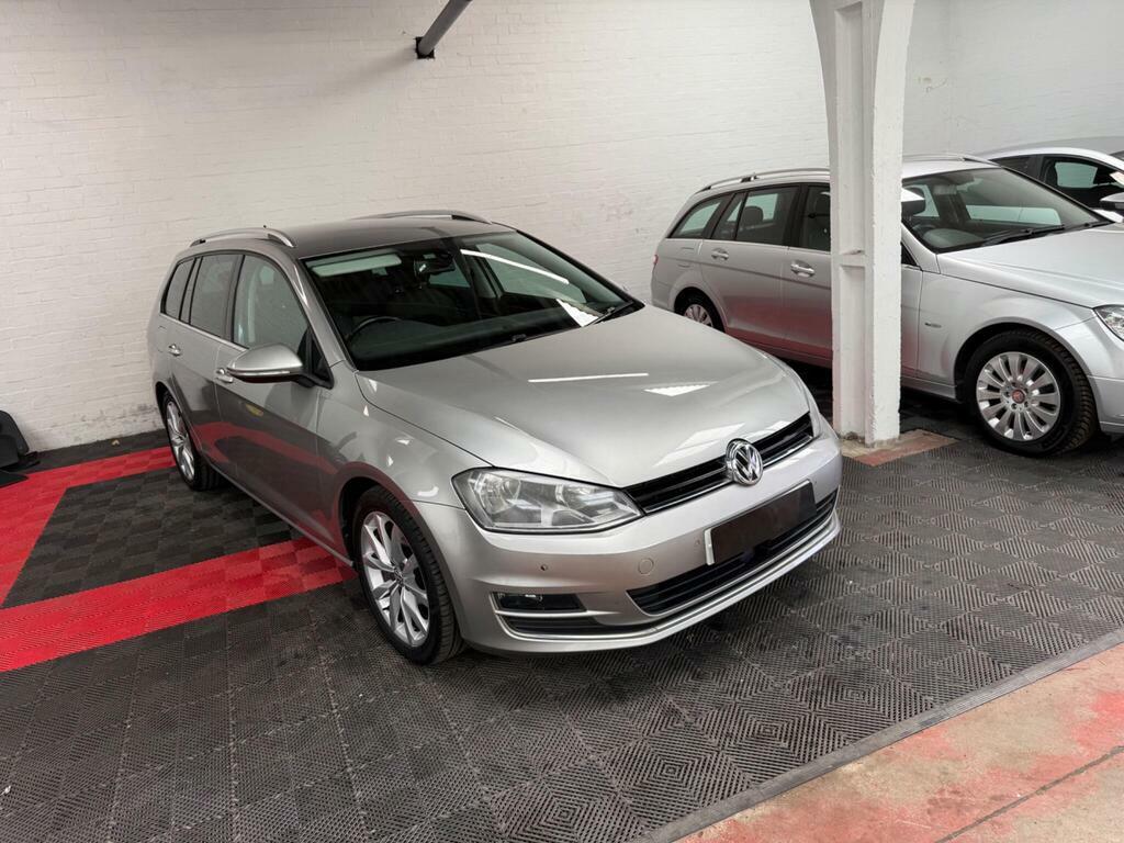 Volkswagen Golf Hatchback Black #1