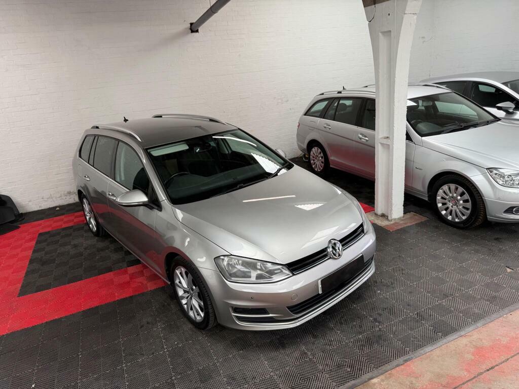 Volkswagen Golf Hatchback Black #2