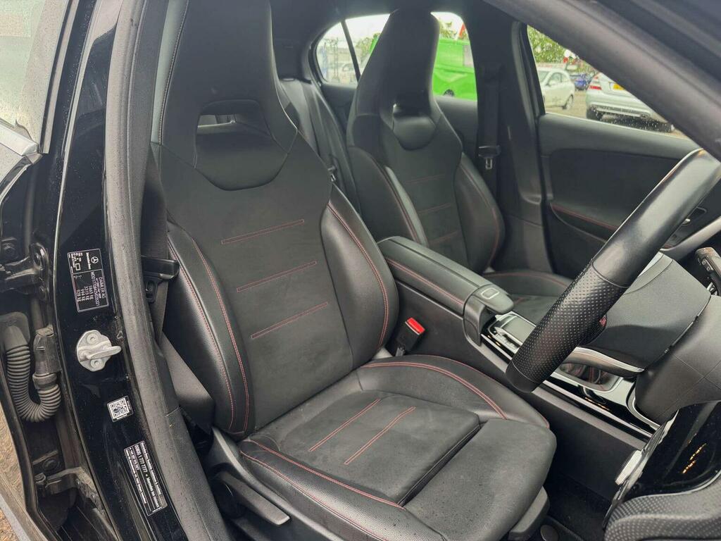 Mercedes-Benz A Class 1.3 A180 Amg Line Euro 6 Ss Black #3