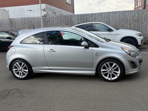 Vauxhall Corsa 1.4 16V Sri Euro 5  #4