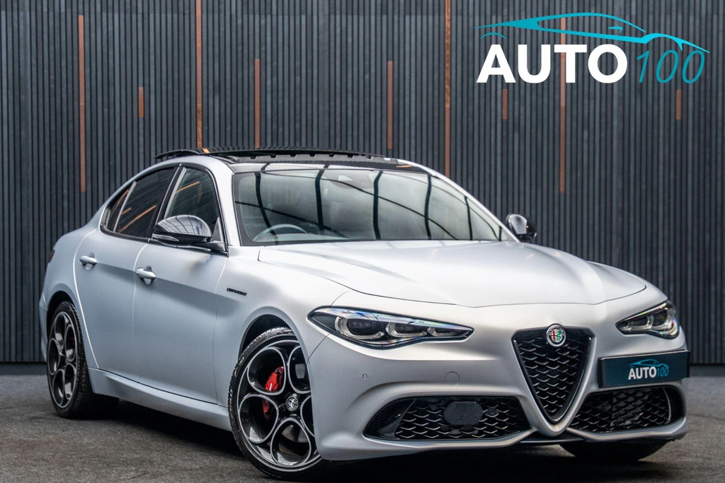 Alfa Romeo Giulia 2.0T Competizione Euro 6 Ss Grey