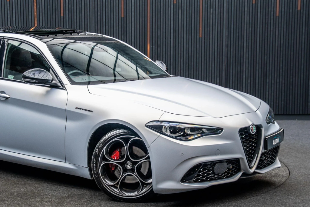 Alfa Romeo Giulia 2.0 Turbo Sprint Blue #9
