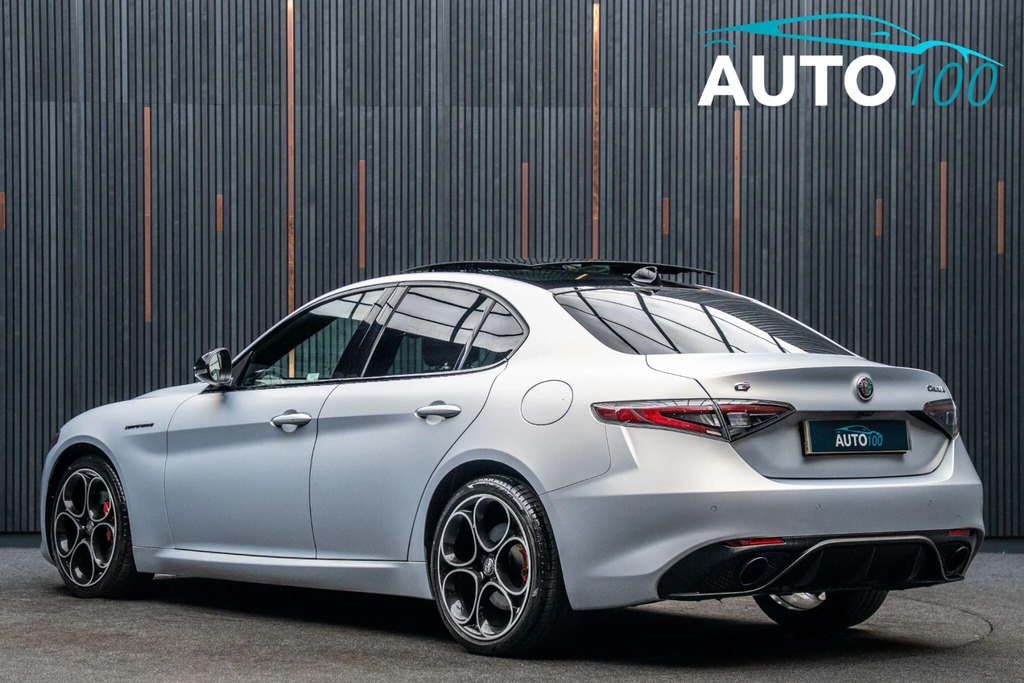 Alfa Romeo Giulia 2.0T Competizione Euro 6 Ss RX24KWM Grey #3