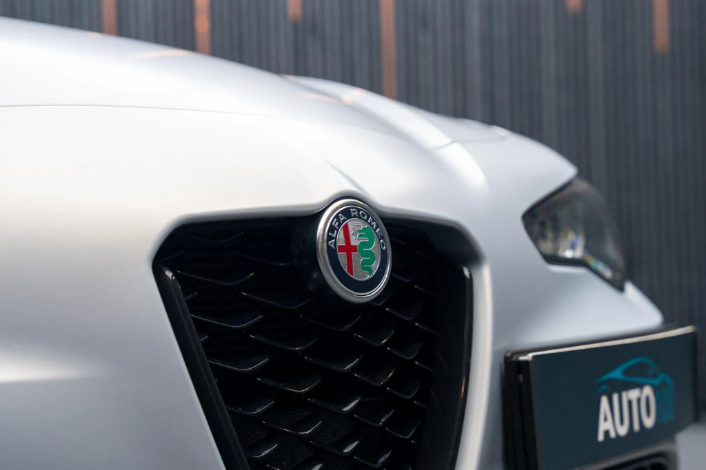 Alfa Romeo Giulia 2.0 Turbo Sprint Blue #33