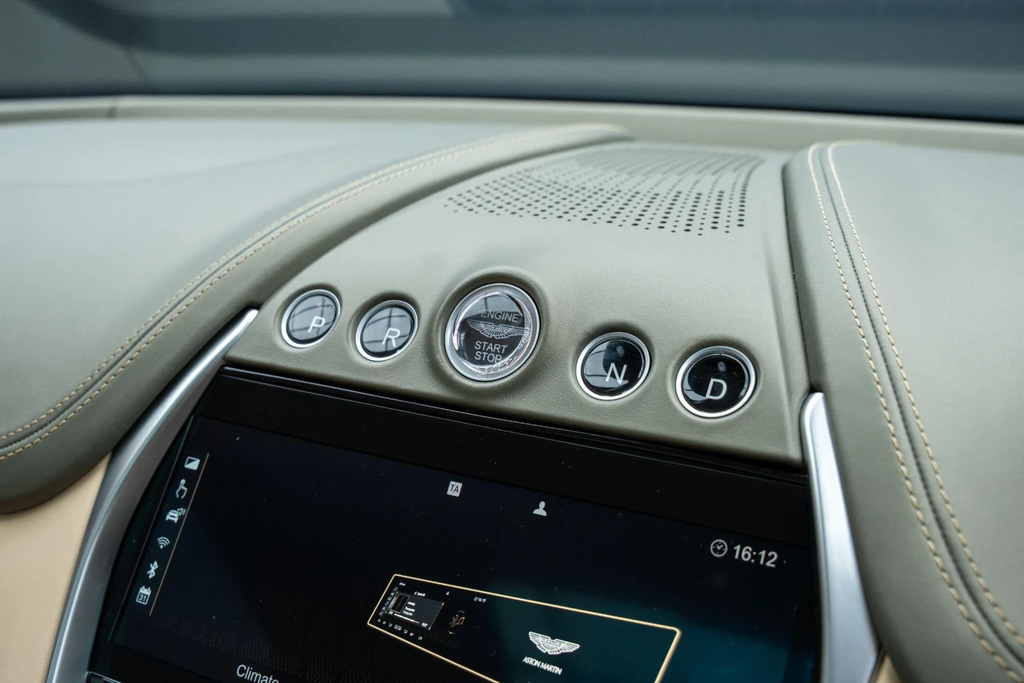 Aston Martin DBX 4.0 Twin Turbo 700 Bhp Grey #16