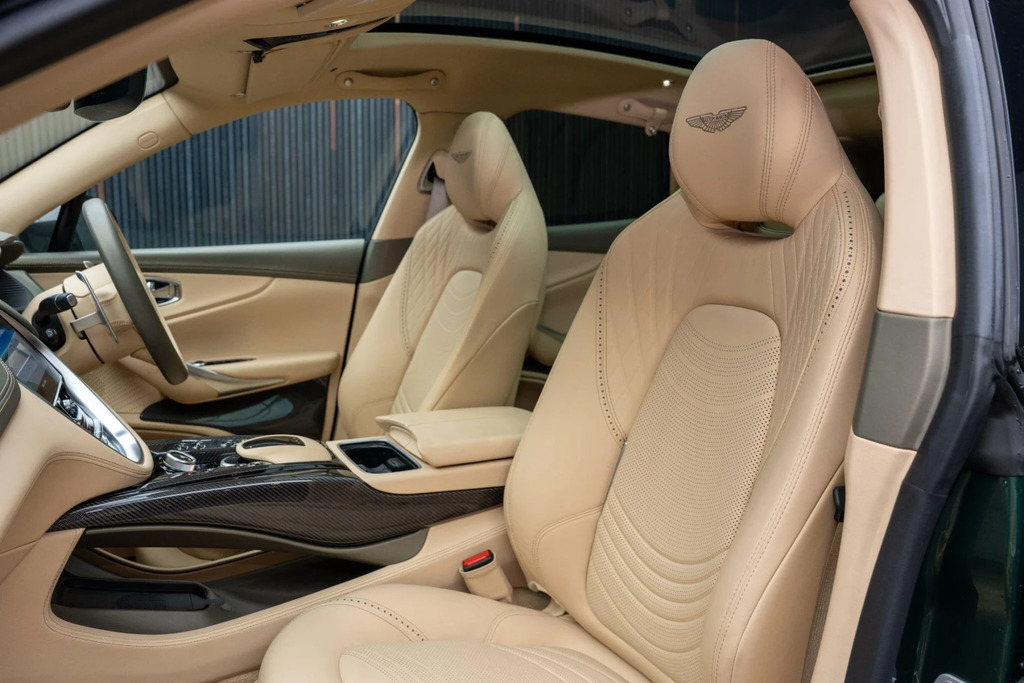 Aston Martin DBX 4.0 Twin Turbo 700 Bhp Grey #39